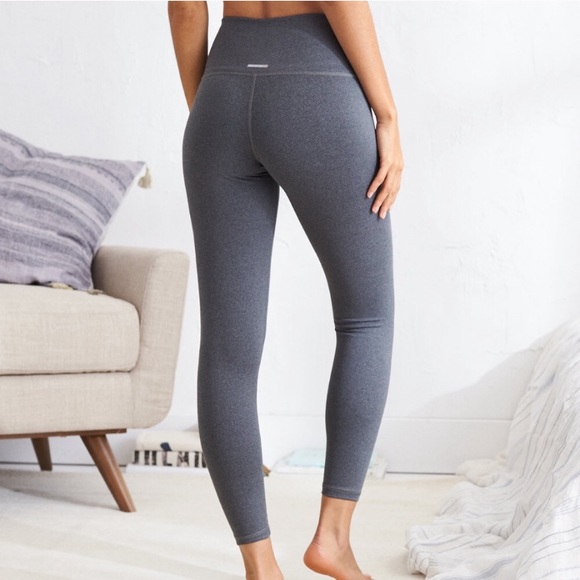 Aerie Move High Waisted 7/8 Pocket Gray Leggings - Picture 2 of 5